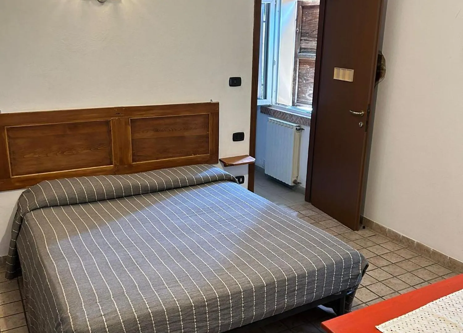 Ca'Silvia Bed & Breakfast San Savino  Italy